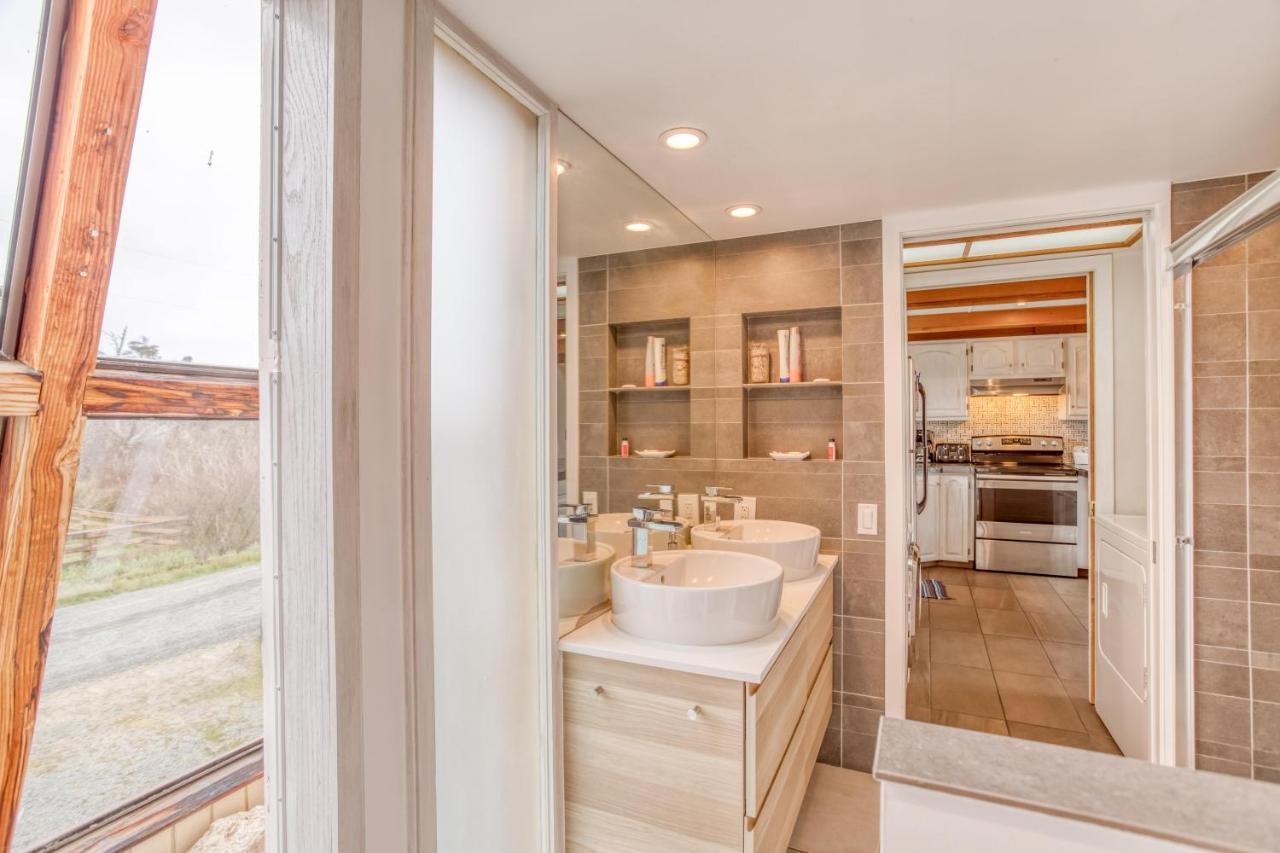 Lakefront Beachhouse 락커웨이비치 외부 사진