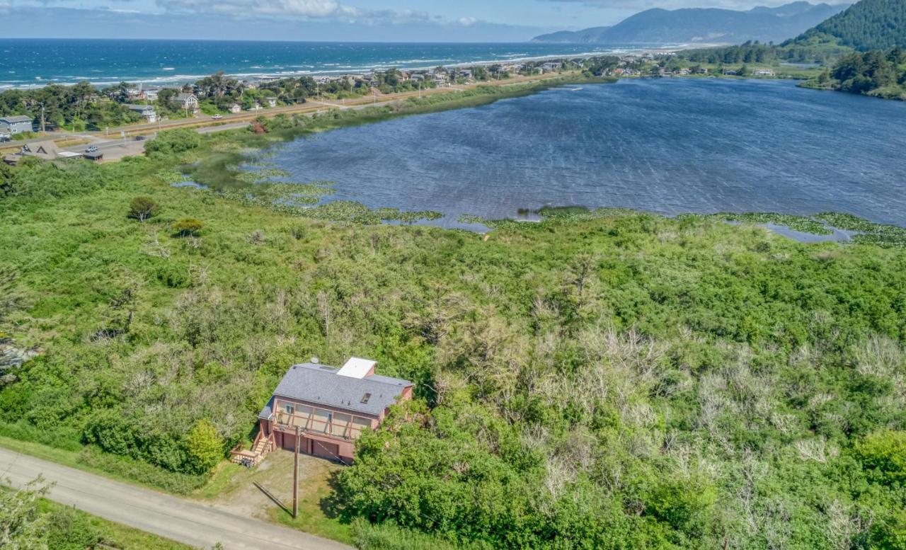Lakefront Beachhouse 락커웨이비치 외부 사진