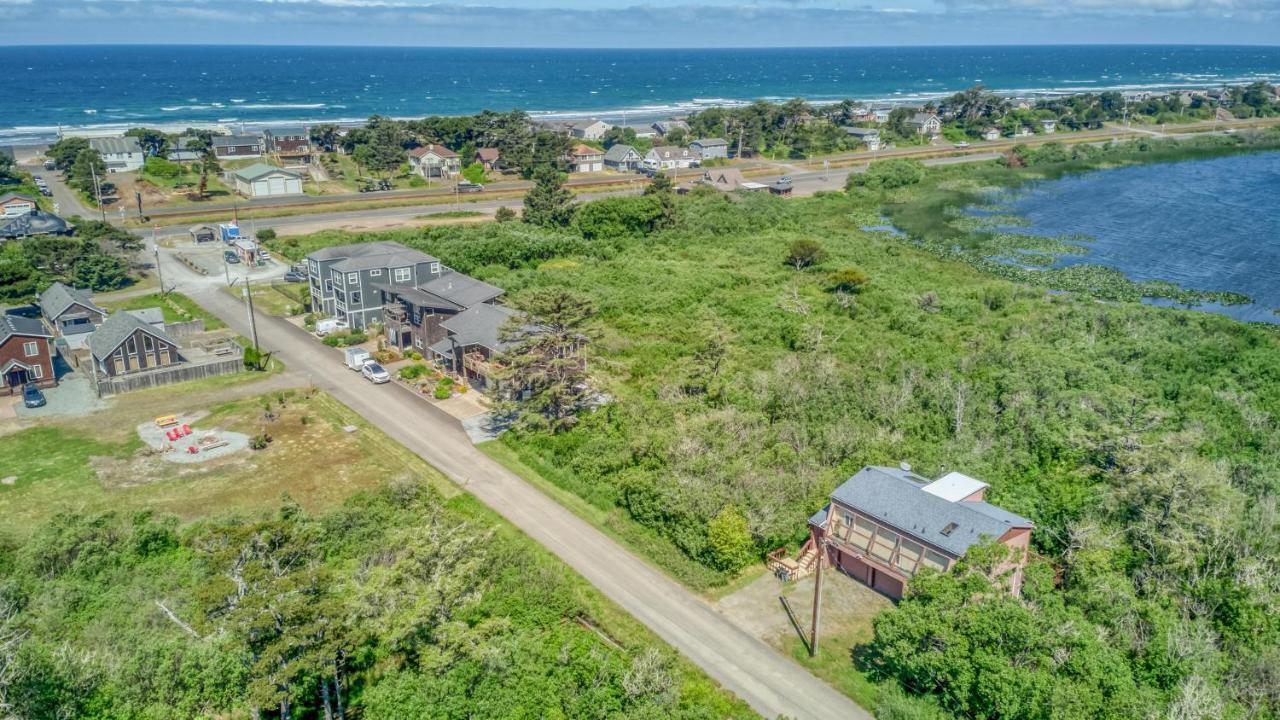 Lakefront Beachhouse 락커웨이비치 외부 사진